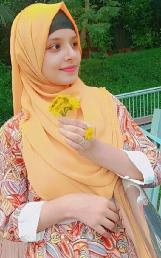 বিবি থেকে বেশ্যা 