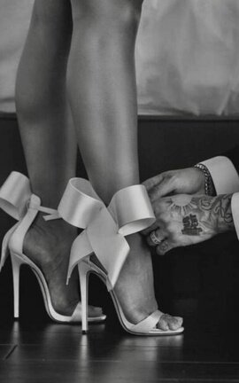 A tus pies -Boypussy-