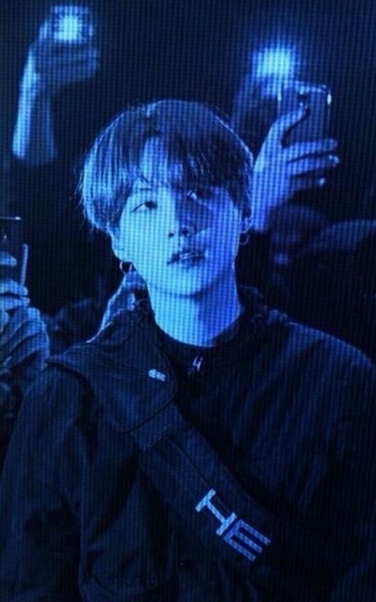 16. Solo un poco Aplastado + Yoonmin