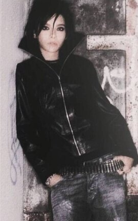 A 𝗟i𝘁t𝗹e 𝗣a𝗶n [Bill Kaulitz]
